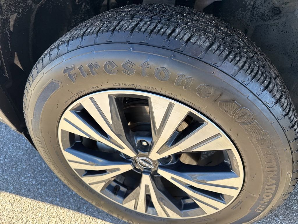 Used 2022 Nissan Rogue SV image 10