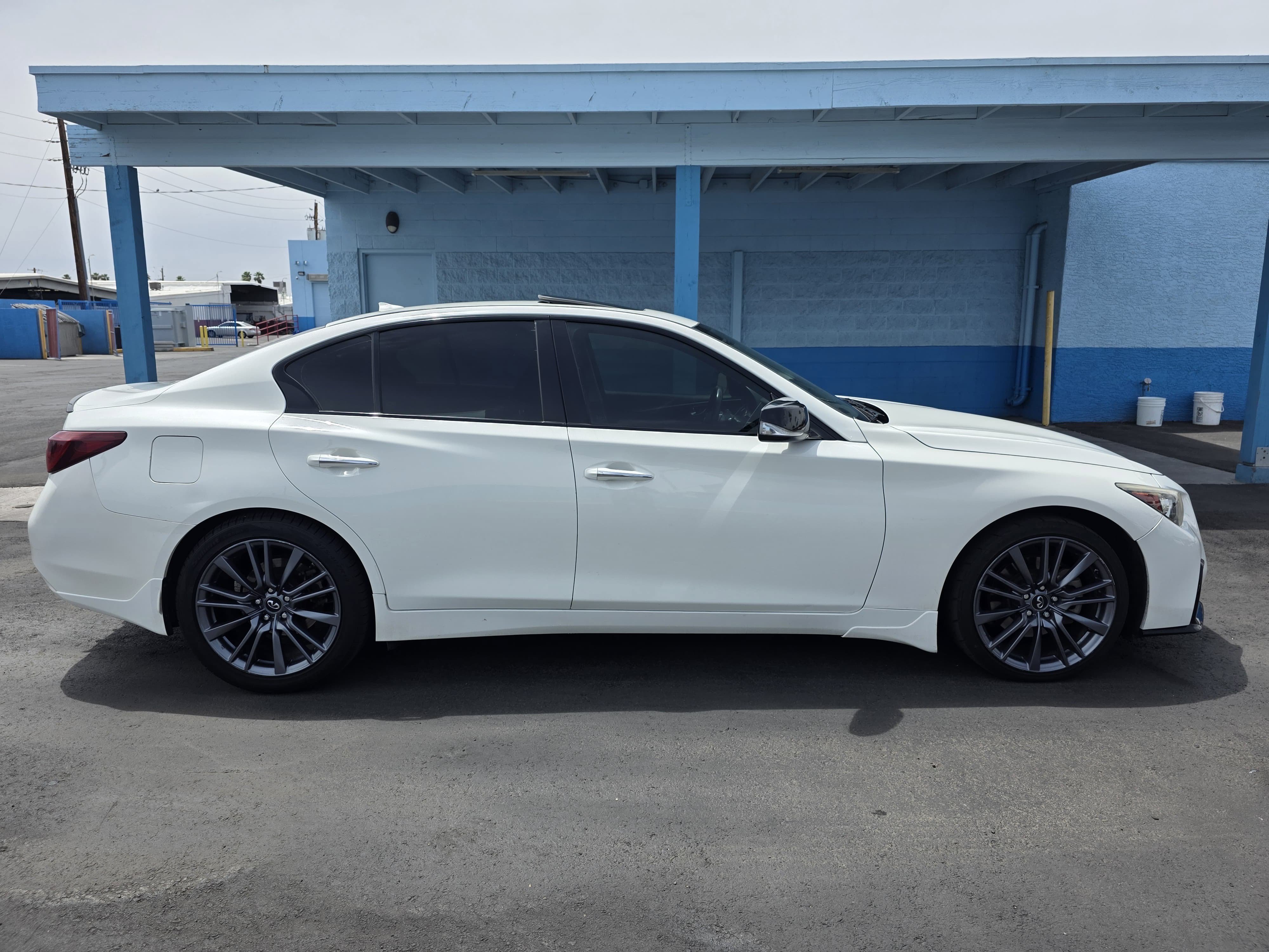 Used 2018 INFINITI Q50 Luxe RWD image 2