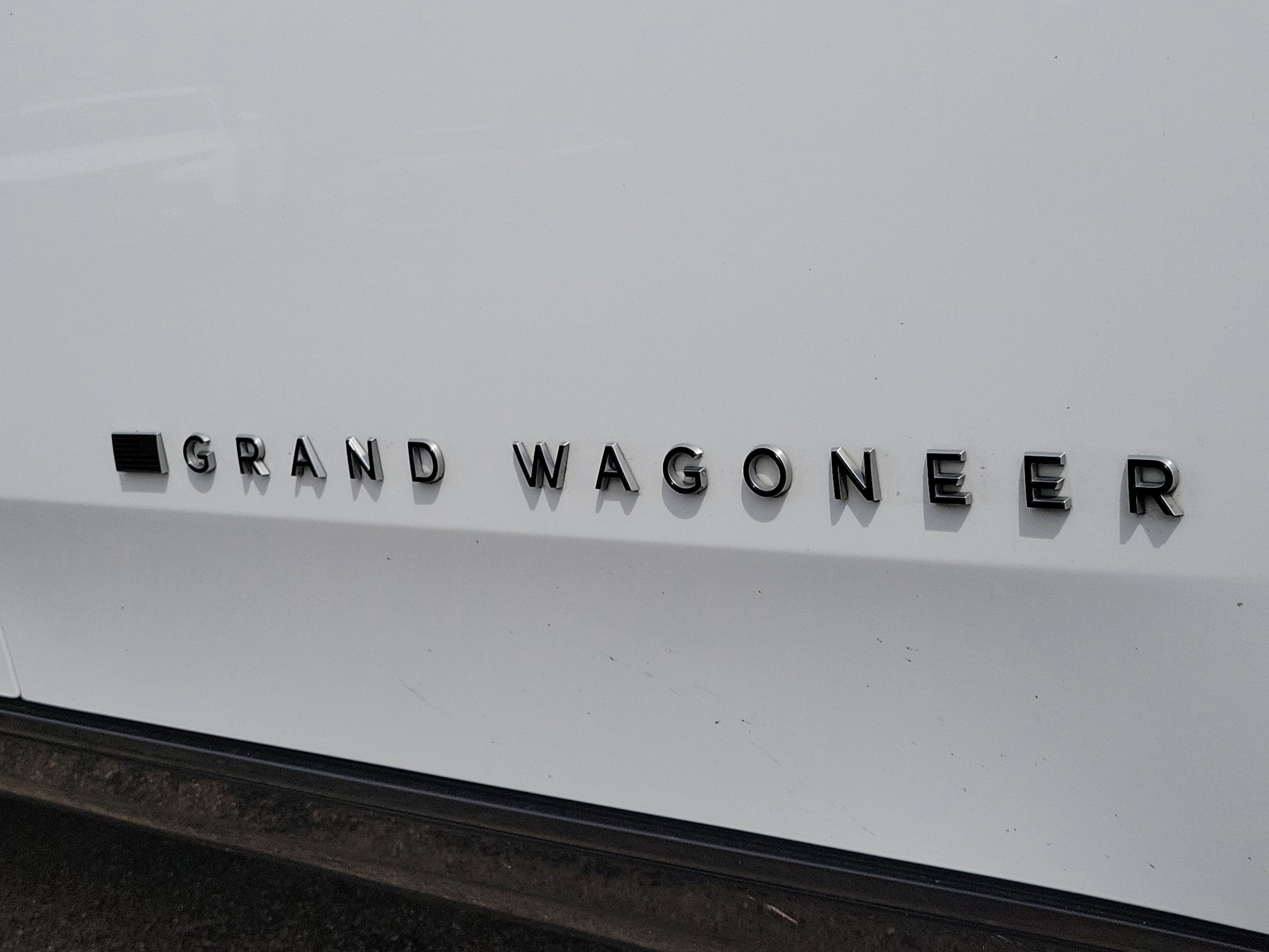 Used 2024 Jeep Grand Wagoneer L Series II w/ Quick Order Packagew 28T AWD/4WD image 6