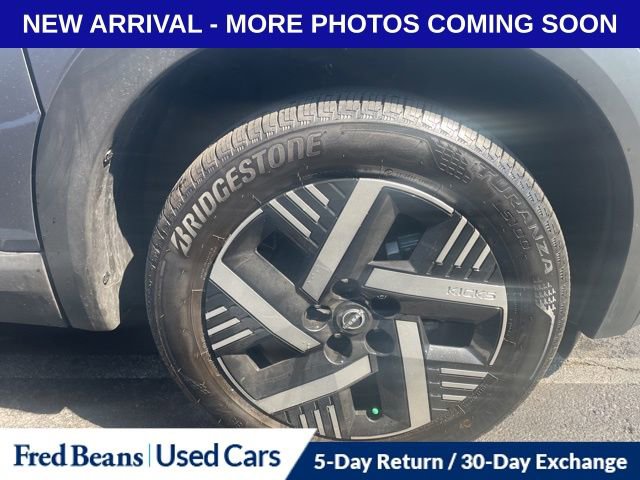 Used 2025 Nissan Kicks SV image 15