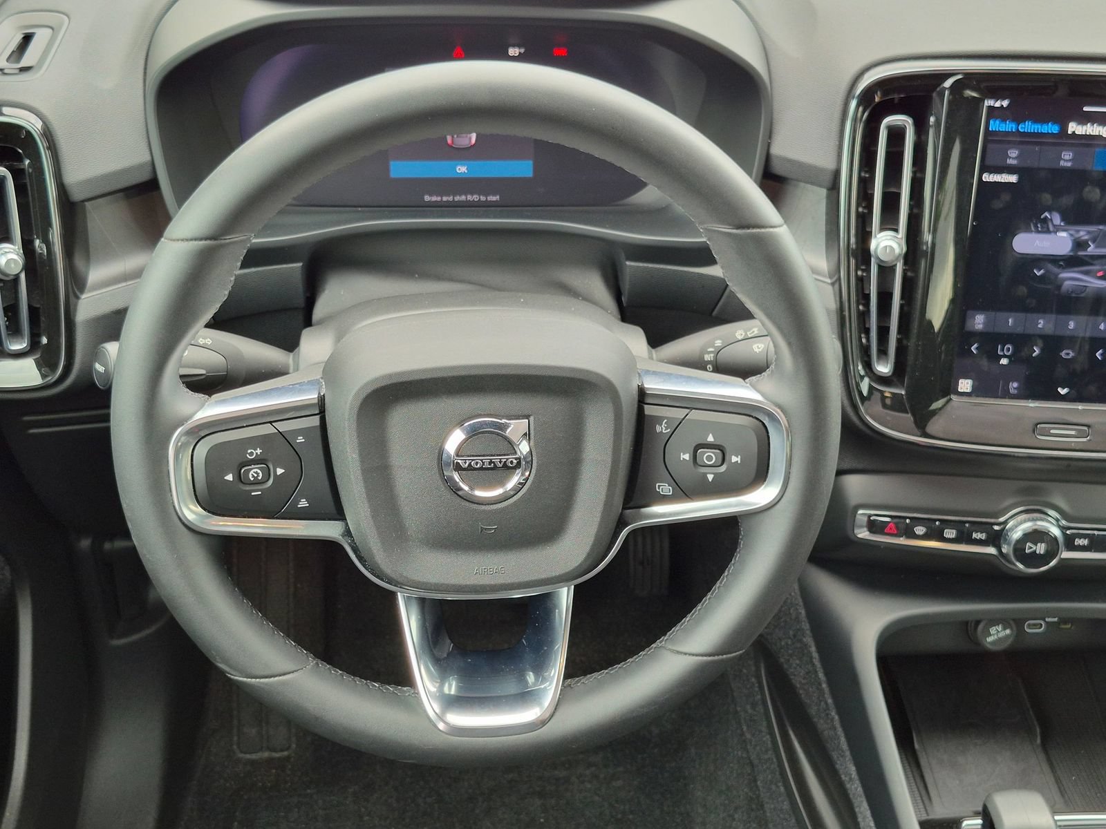 Used 2023 Volvo C40 P8 Recharge Ultimate w/ Protection Package Premier AWD/4WD image 30