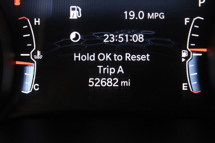 Used 2022 Jeep Compass Trailhawk w/ Trailhawk Convenience Group image 4