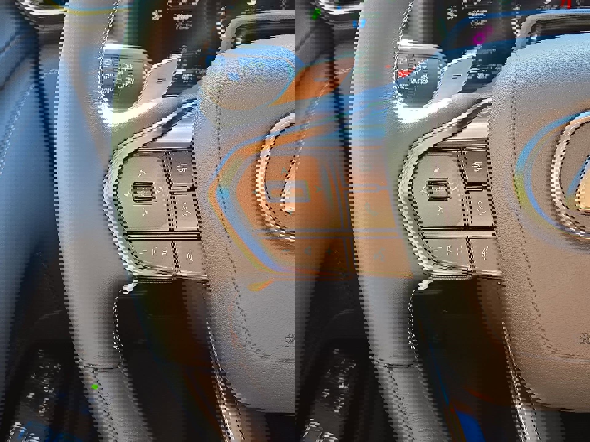 New 2026 Lexus LX 600 4WD w/ Luxury Package image 21