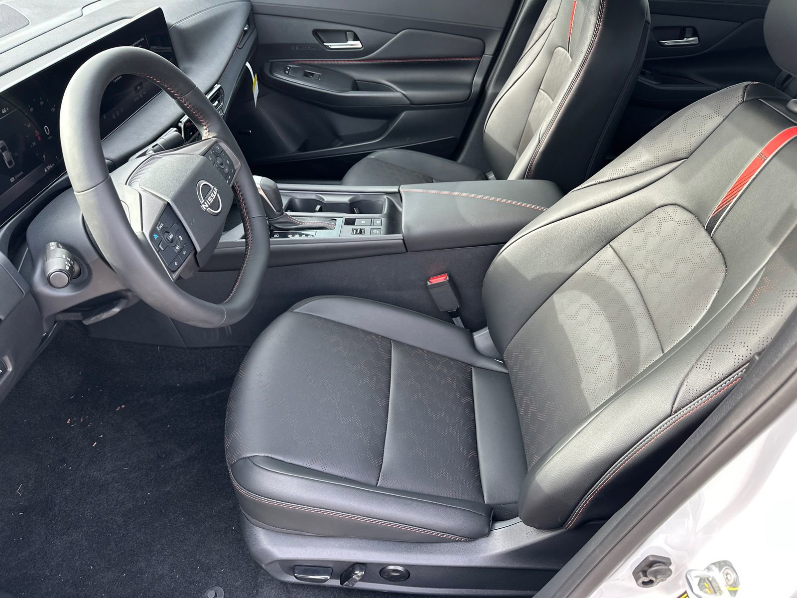 New 2026 Nissan Sentra SR w/ SR Premium Package image 8