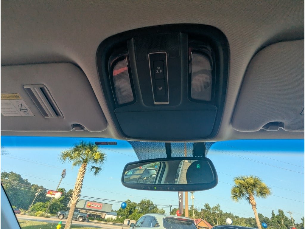 Used 2018 Kia Sorento FWD image 21