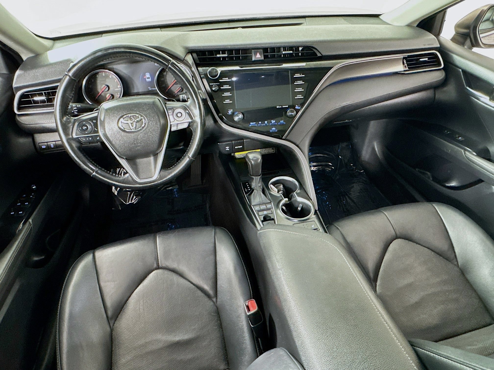 Used 2019 Toyota Camry XSE FWD image 20