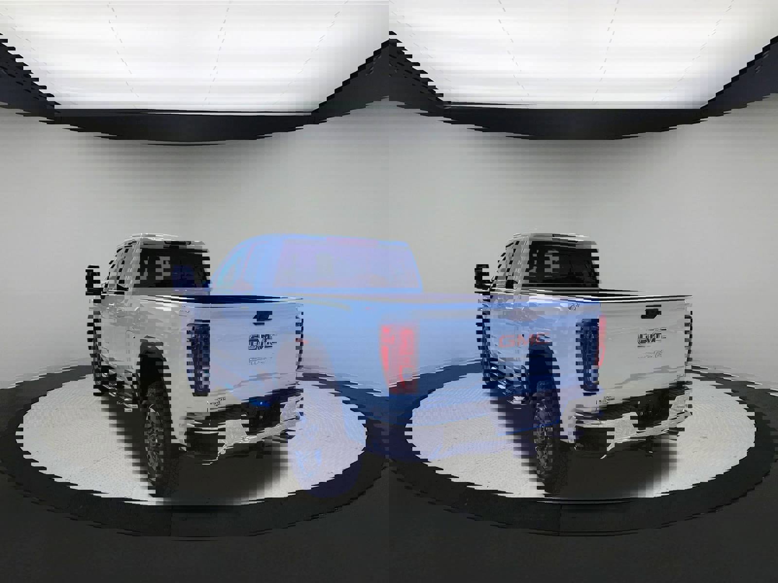 Used 2025 GMC Sierra 2500 SLE w/ SLE Value Package; image 6