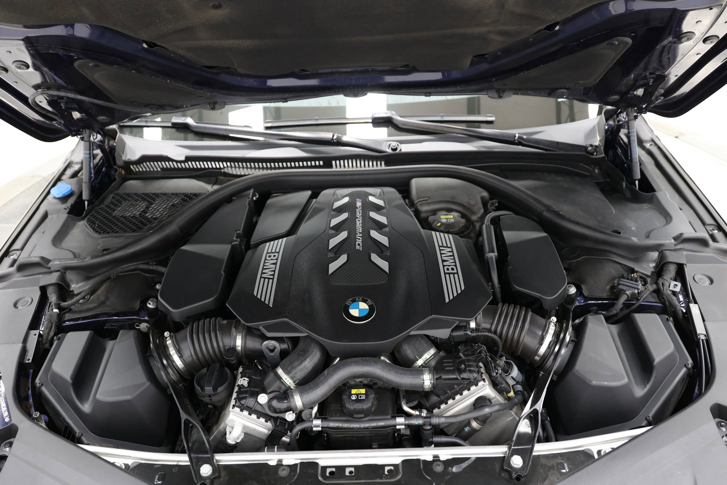 Used 2022 BMW M850i xDrive Convertible image 76