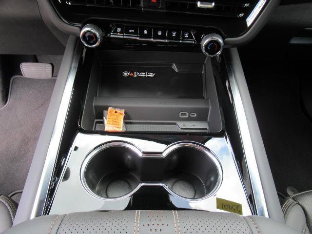 New 2025 Chevrolet Tahoe High Country image 23