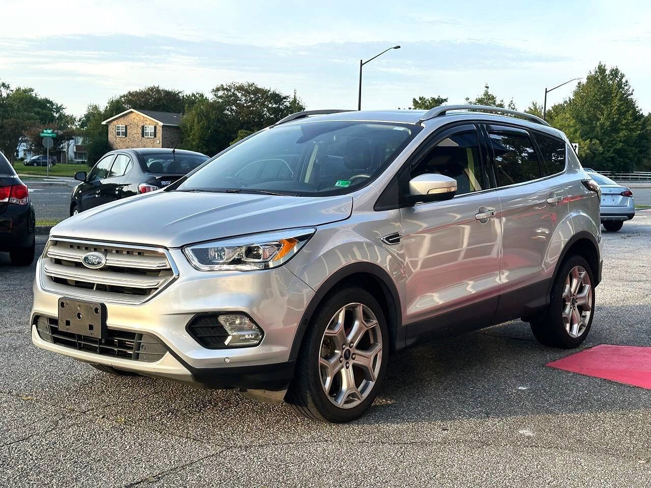 Used 2018 Ford Escape Titanium image 9