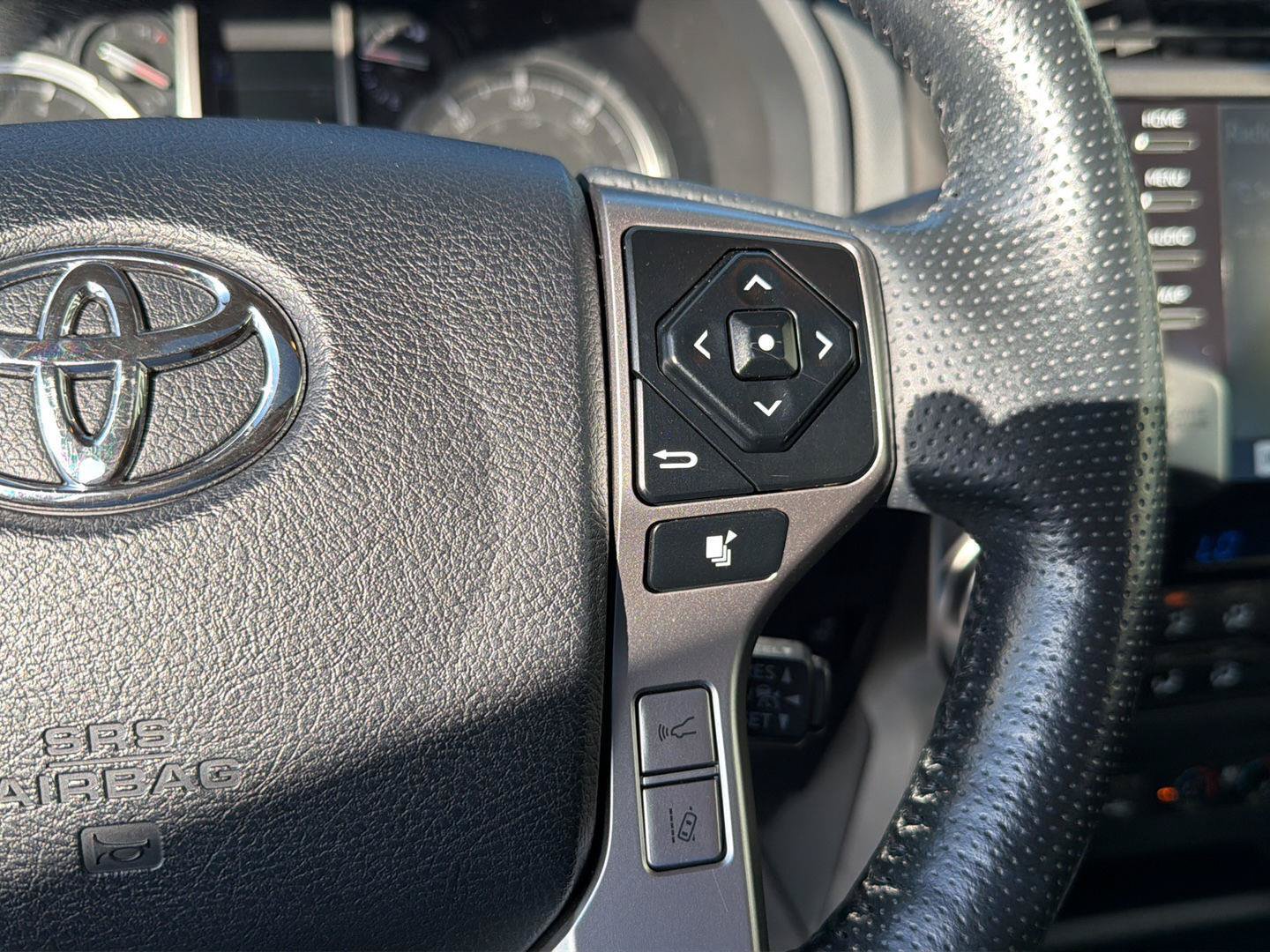Used 2024 Toyota 4Runner Limited AWD/4WD image 22