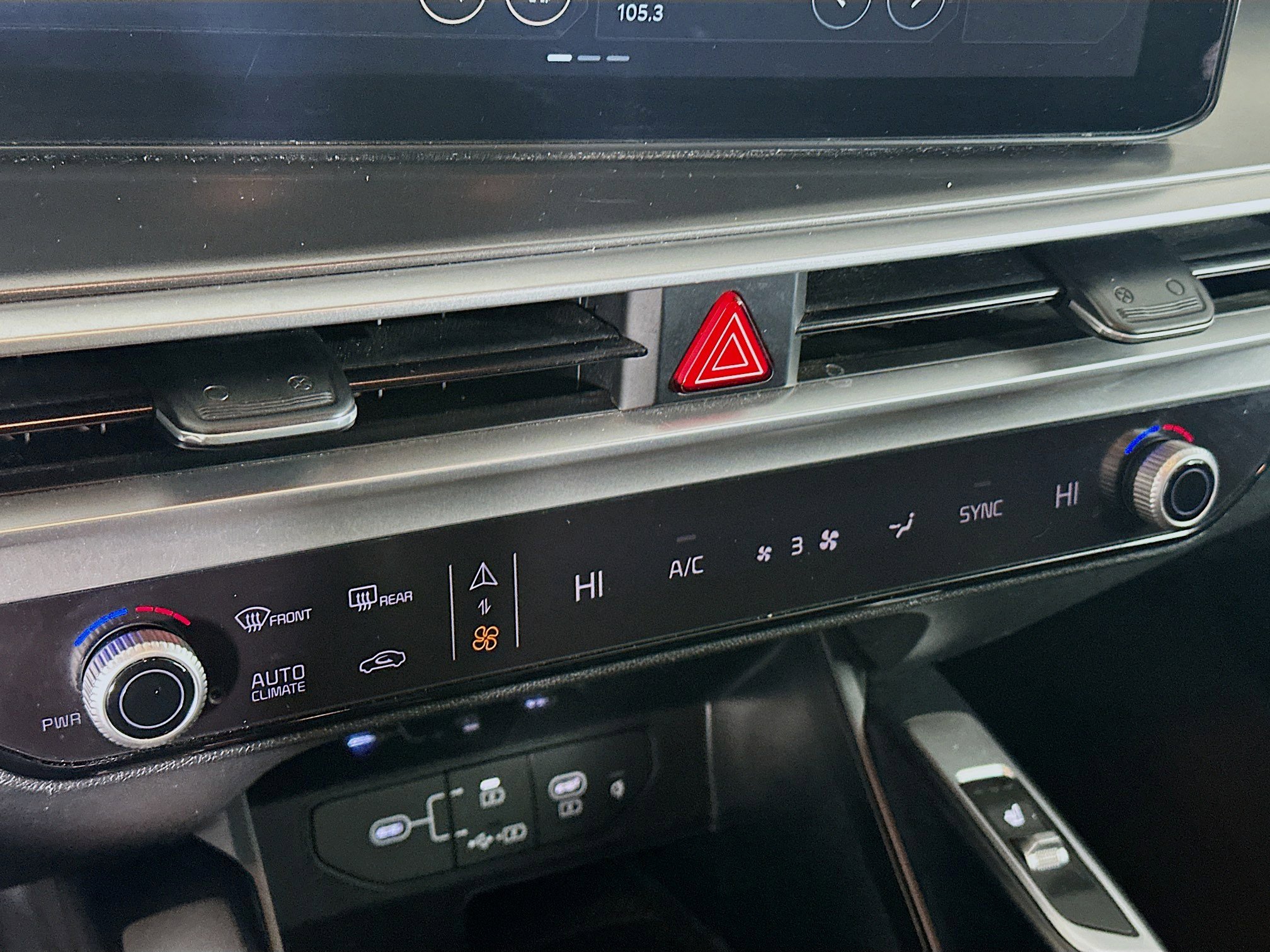 Used 2024 Kia Sorento S image 24