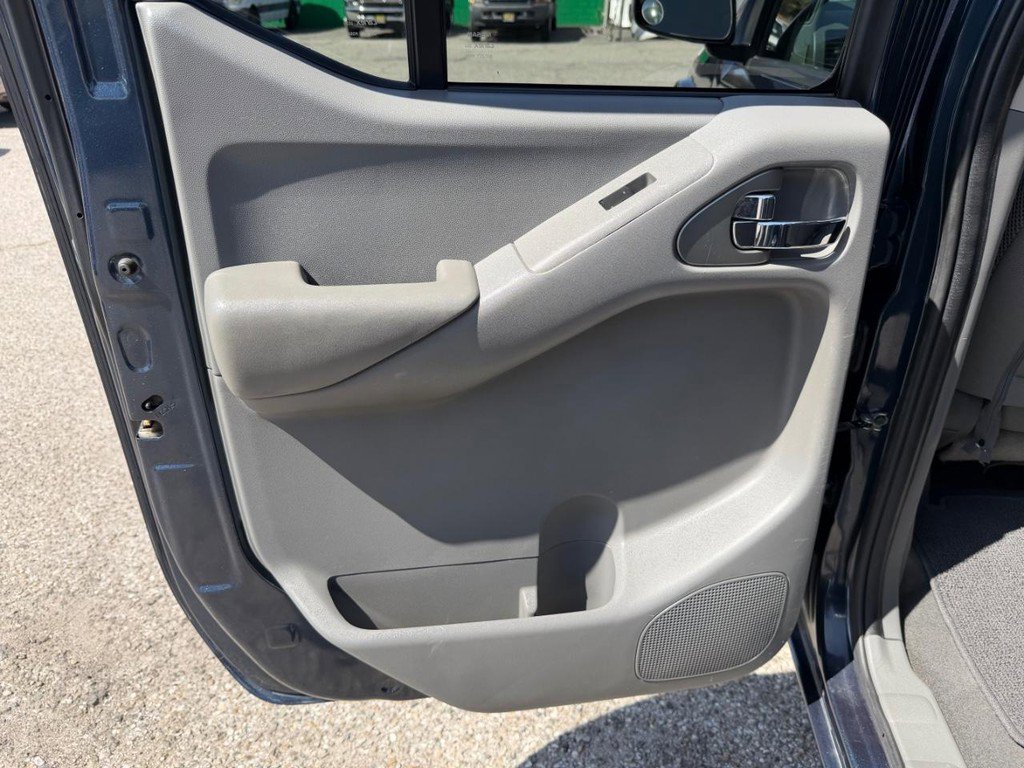 Used 2019 Nissan Frontier SV RWD image 30