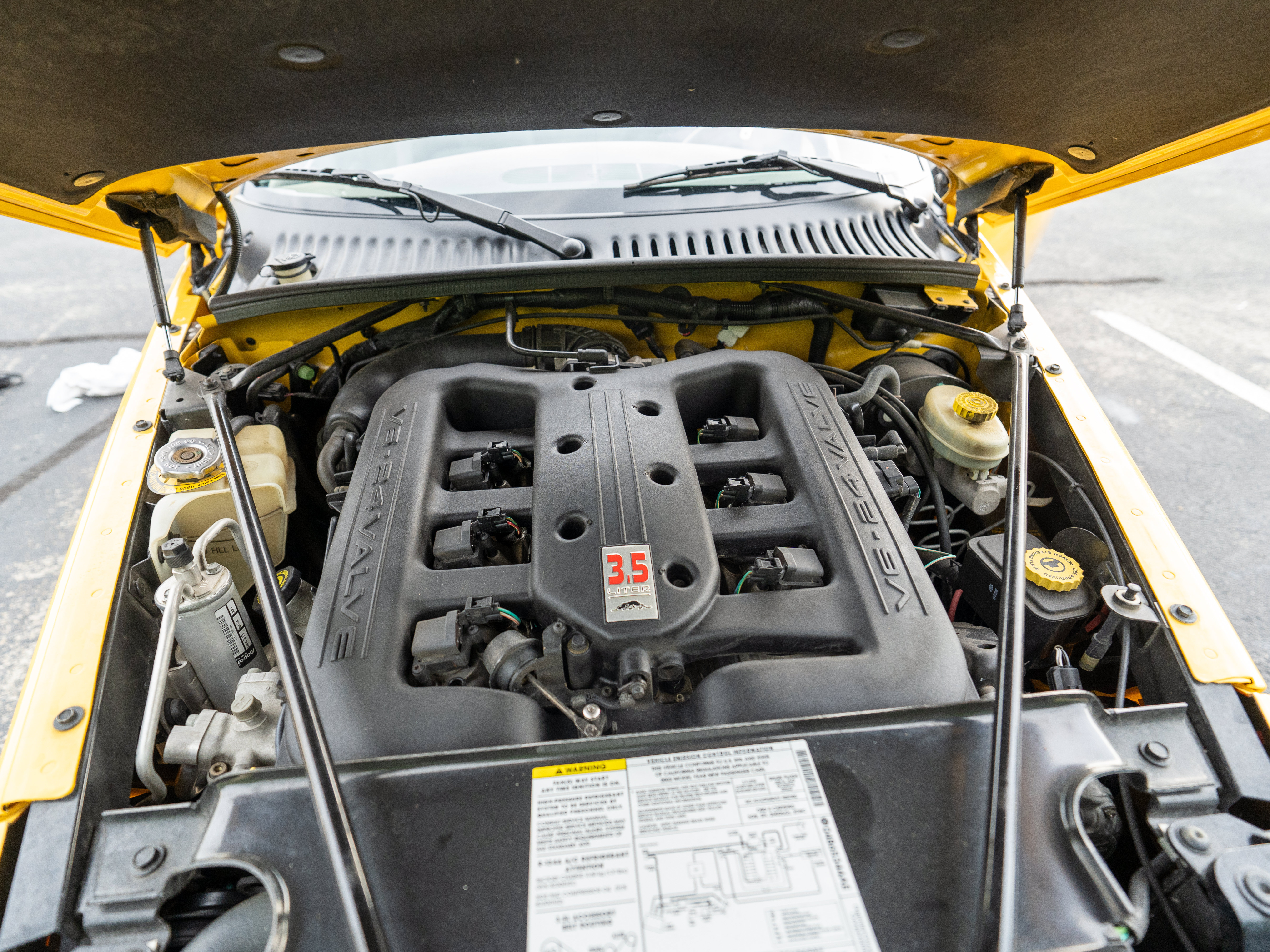 Used 2002 Chrysler Prowler RWD image 56