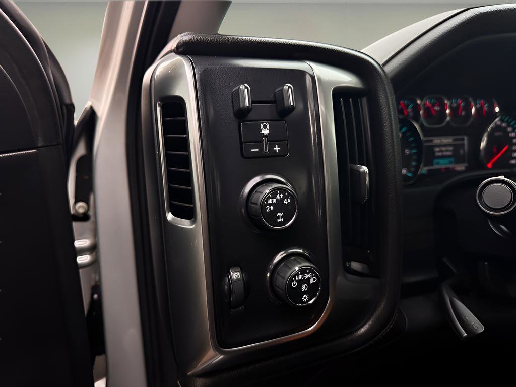 Used 2016 Chevrolet Silverado 1500 LTZ Z71 w/ LTZ Plus Package image 19