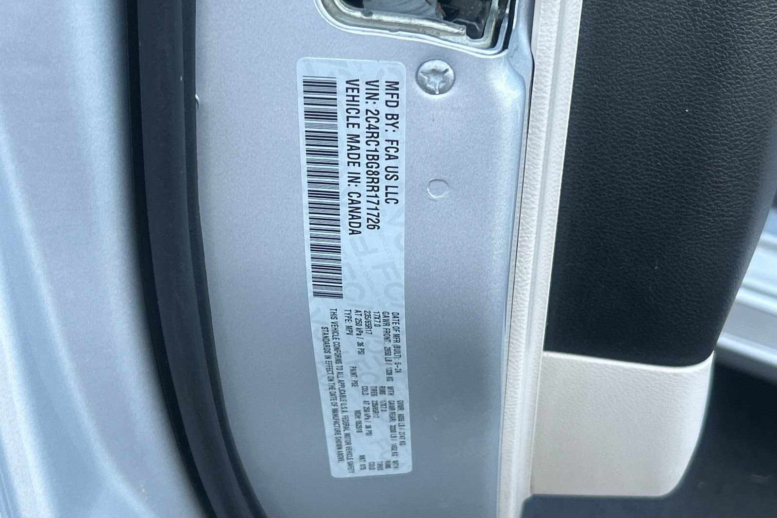 Used 2024 Chrysler Pacifica Touring-L FWD image 29