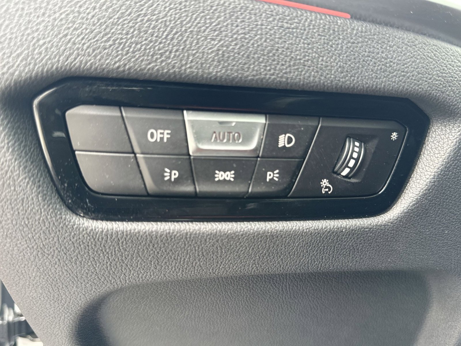 Used 2023 BMW i4 eDrive40 w/ M Sport Package image 21