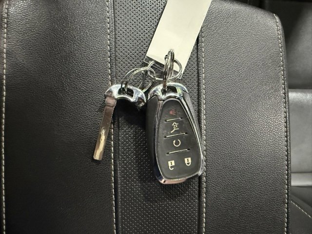 Used 2023 Chevrolet Traverse Premier image 47