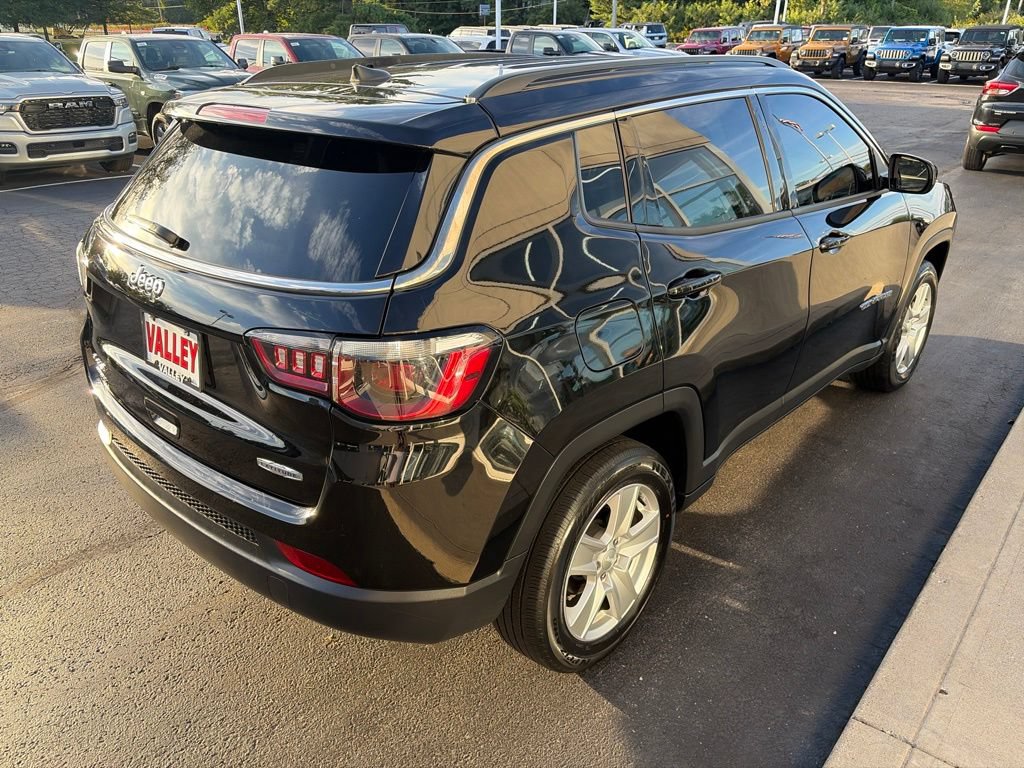 Used 2022 Jeep Compass Latitude AWD/4WD image 7