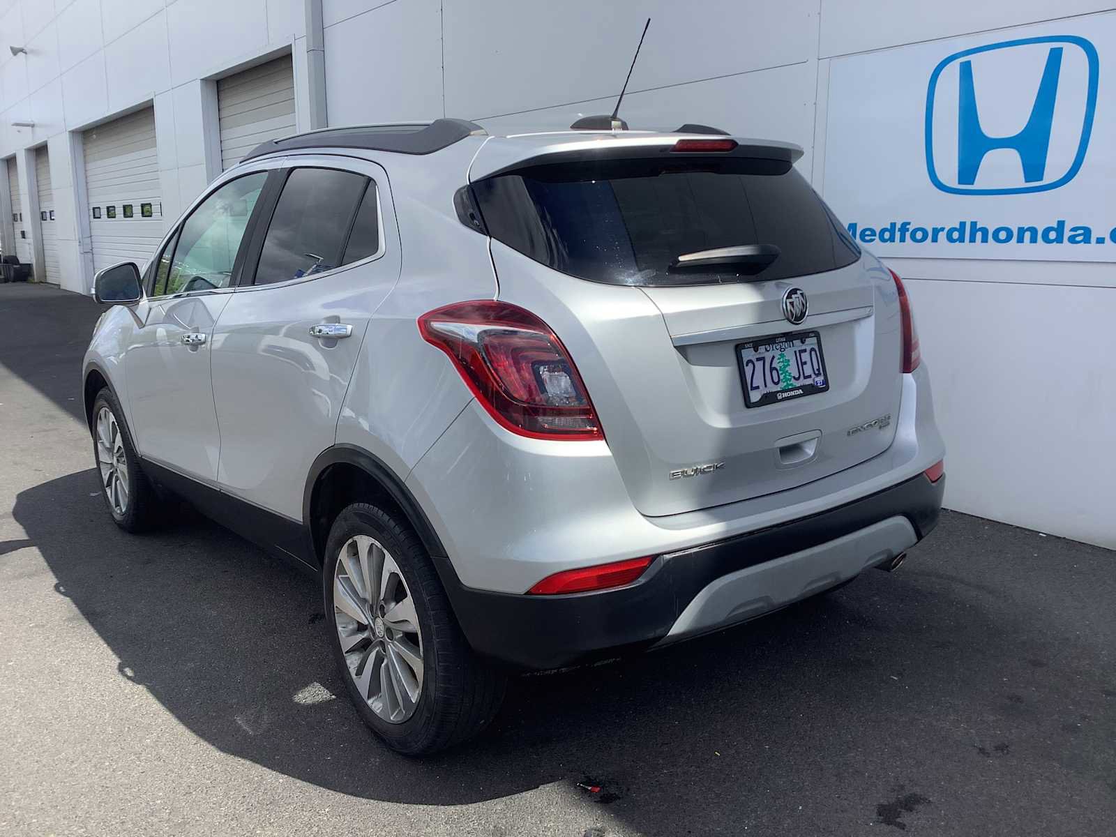 Used 2017 Buick Encore Preferred AWD/4WD image 4