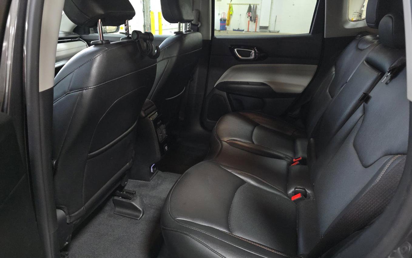 Used 2022 Jeep Compass Limited image 14