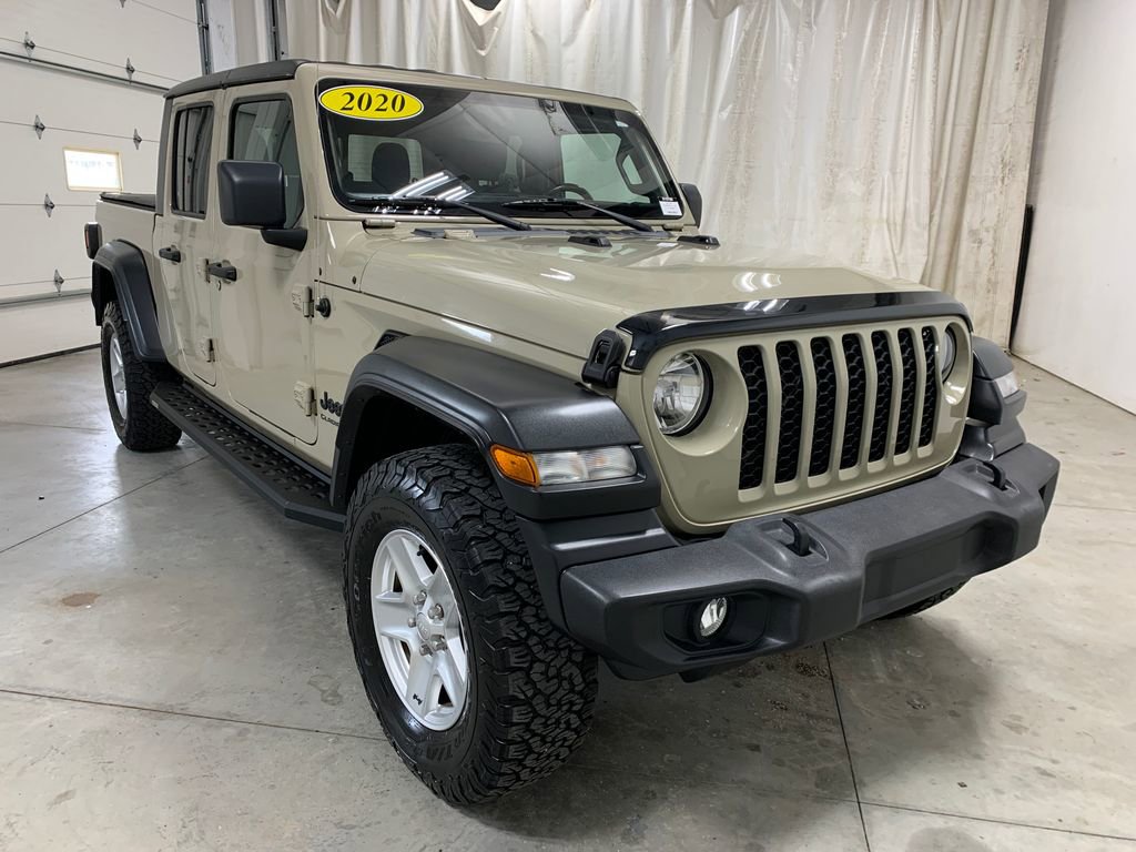 Used 2020 Jeep Gladiator Sport w/ Quick Order Package 24S image 2