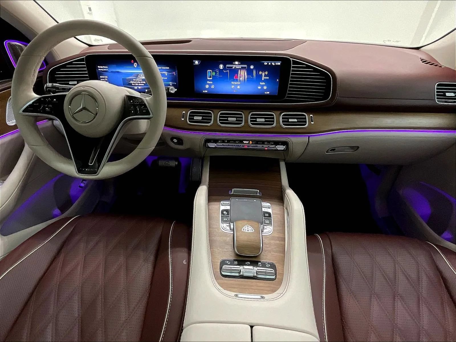 Used 2024 Mercedes-Benz Maybach GLS 600 4MATIC image 2
