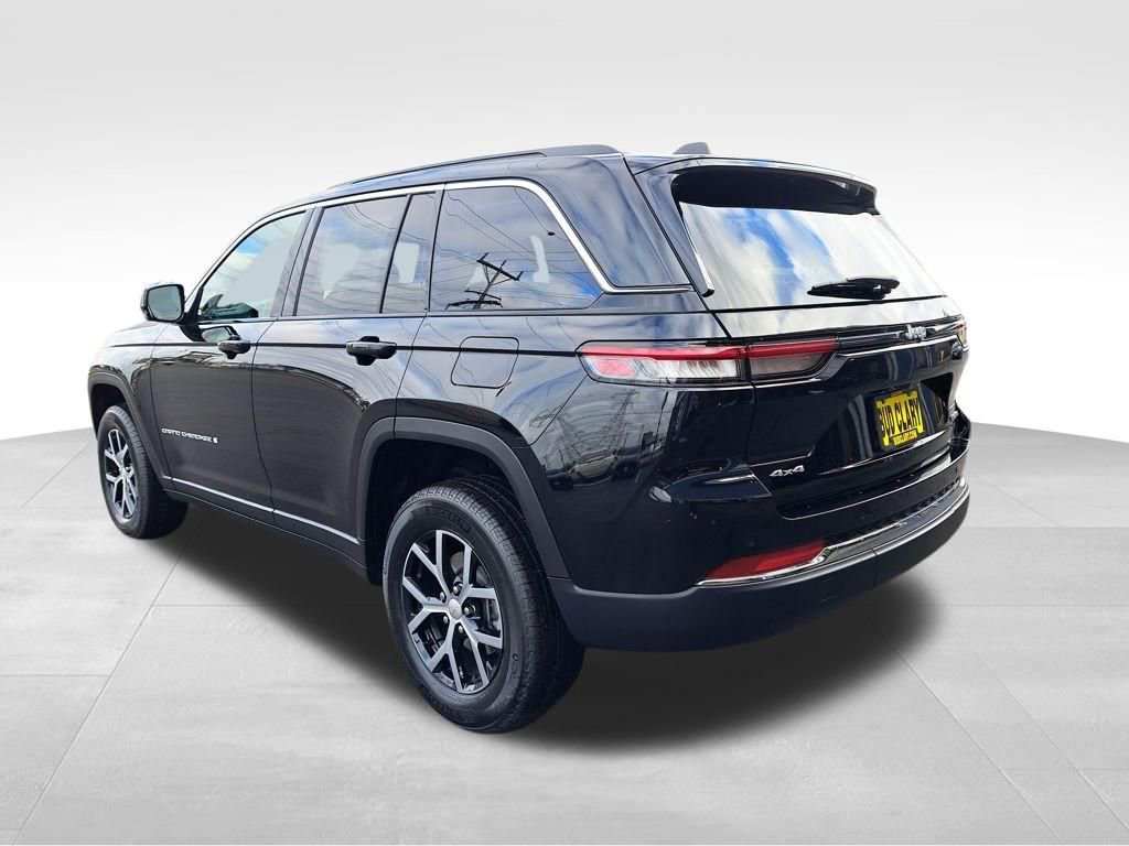 New 2025 Jeep Grand Cherokee Limited AWD/4WD image 3