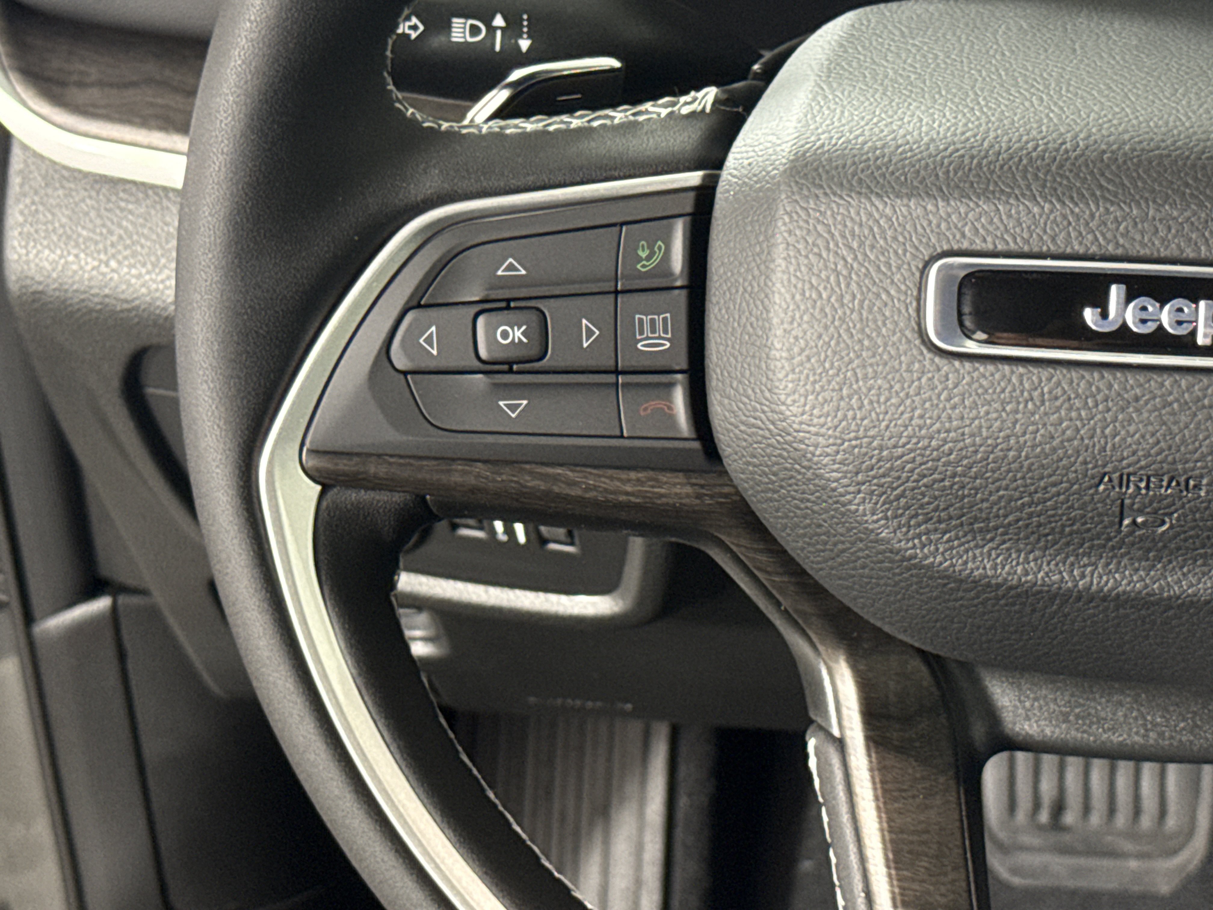 New 2027 Jeep Grand Cherokee 4WD image 17
