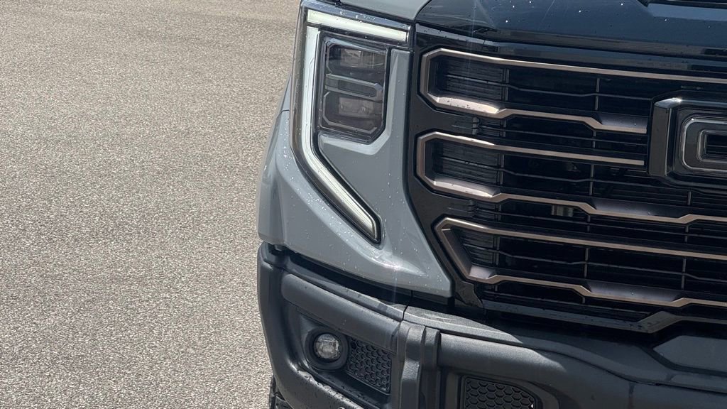Used 2024 GMC Sierra 1500 AT4X AWD/4WD image 6