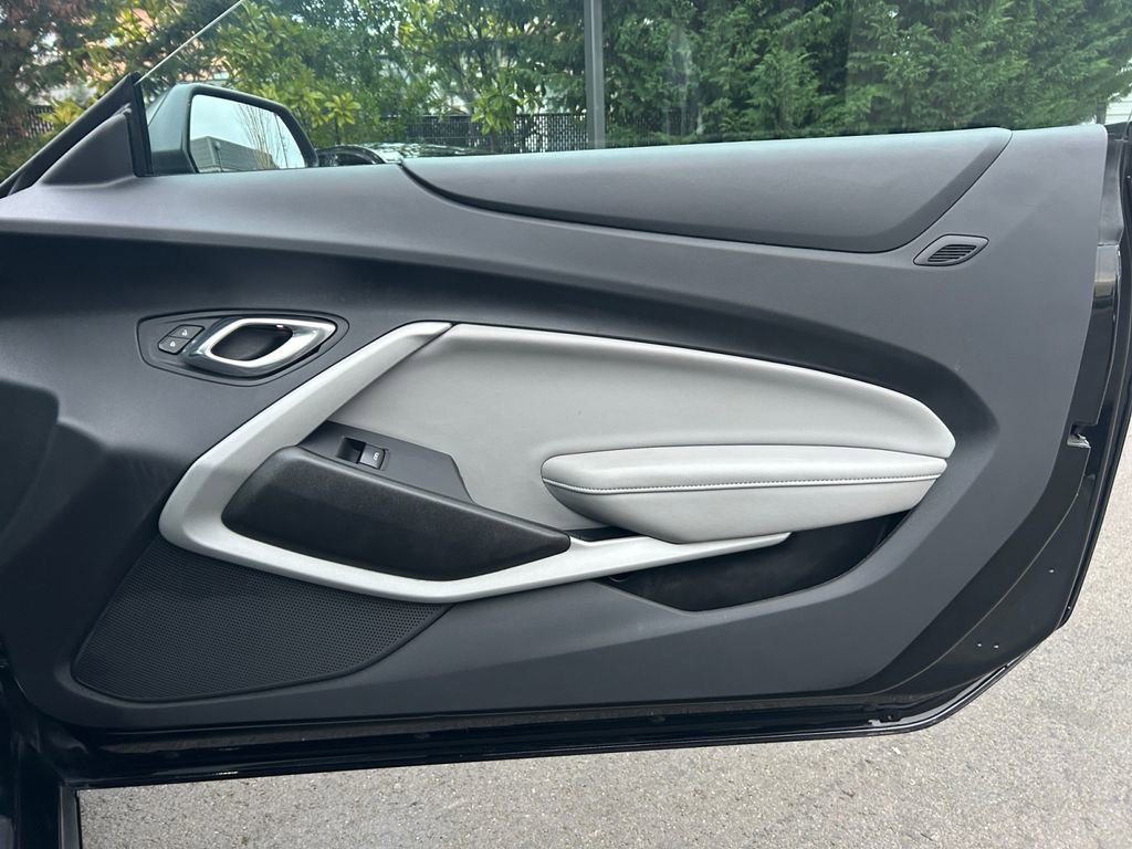 Used 2022 Chevrolet Camaro LT RWD image 25