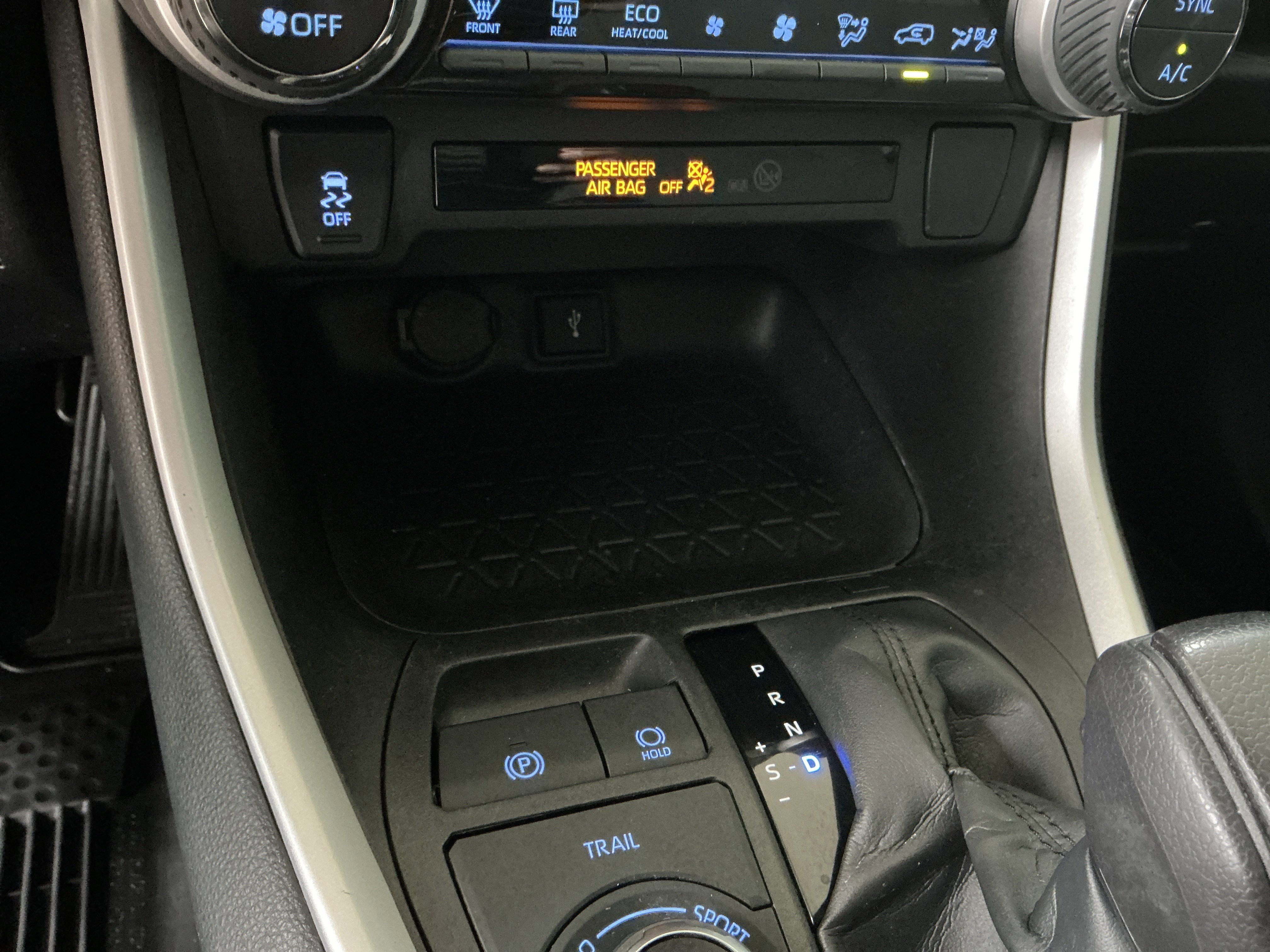 Certified 2022 Toyota RAV4 LE image 27