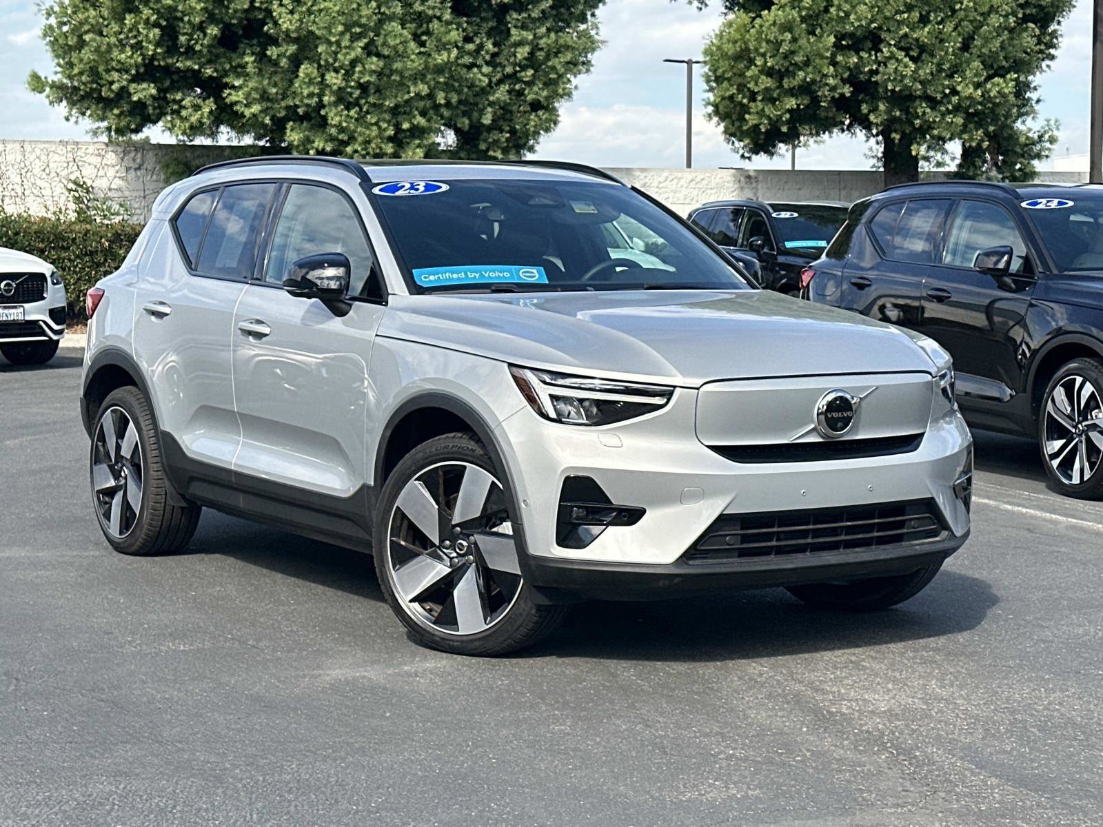 Certified 2023 Volvo XC40 Recharge Plus video 1