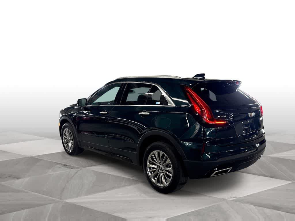 Used 2024 Cadillac XT4 Premium Luxury FWD image 6