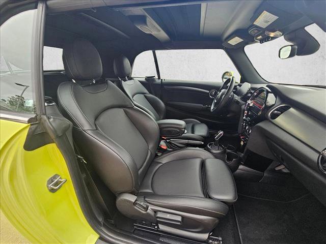 Used 2022 MINI Cooper S image 15