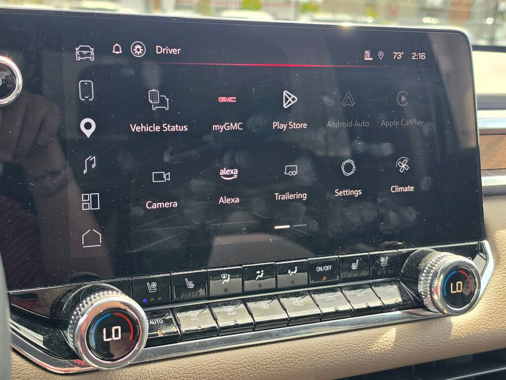 Used 2025 GMC Canyon Denali image 23