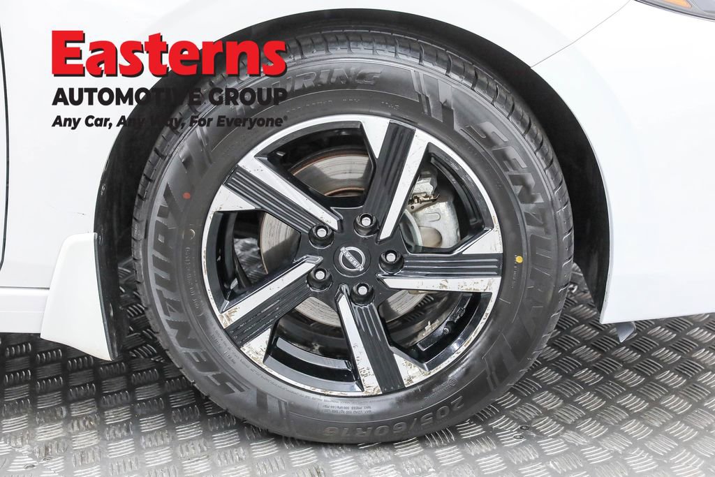 Used 2024 Nissan Sentra SV image 9