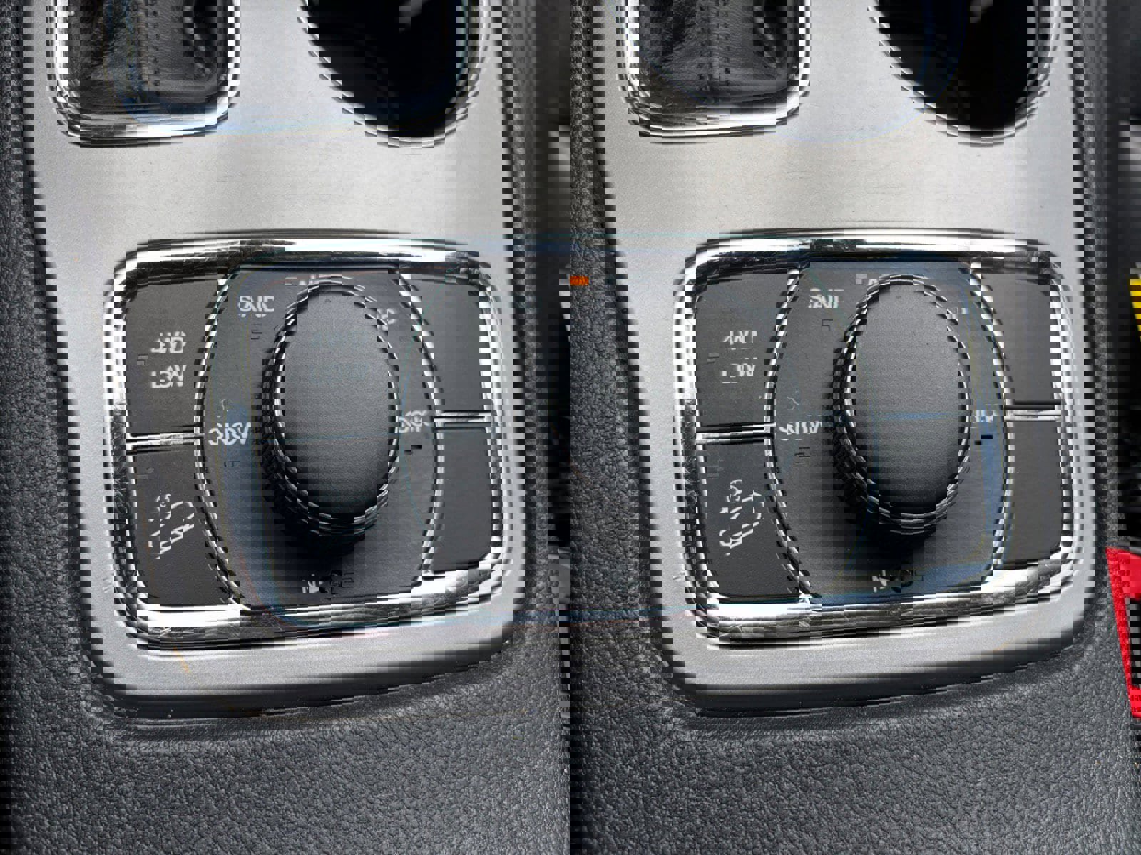 Used 2022 Jeep Grand Cherokee Limited image 41