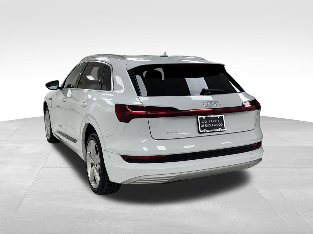 Used 2019 Audi e-tron Premium Plus image 5