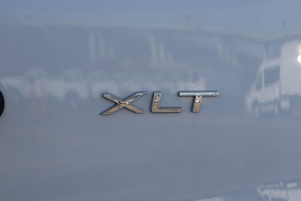 Used 2023 Ford Transit 350 XLT image 23