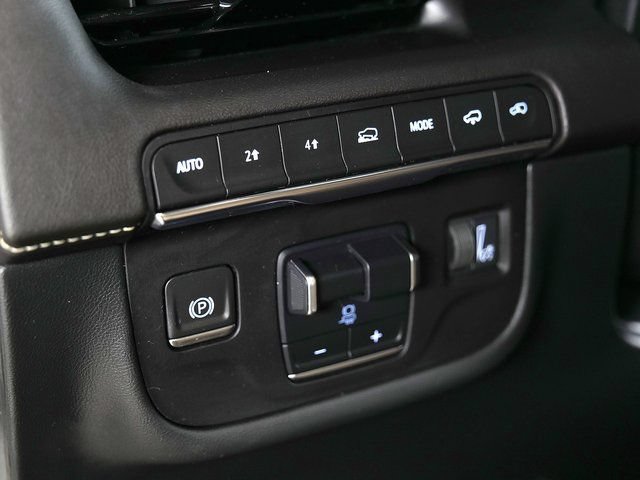 Used 2022 Cadillac Escalade Sport w/ Touring Package AWD/4WD image 25