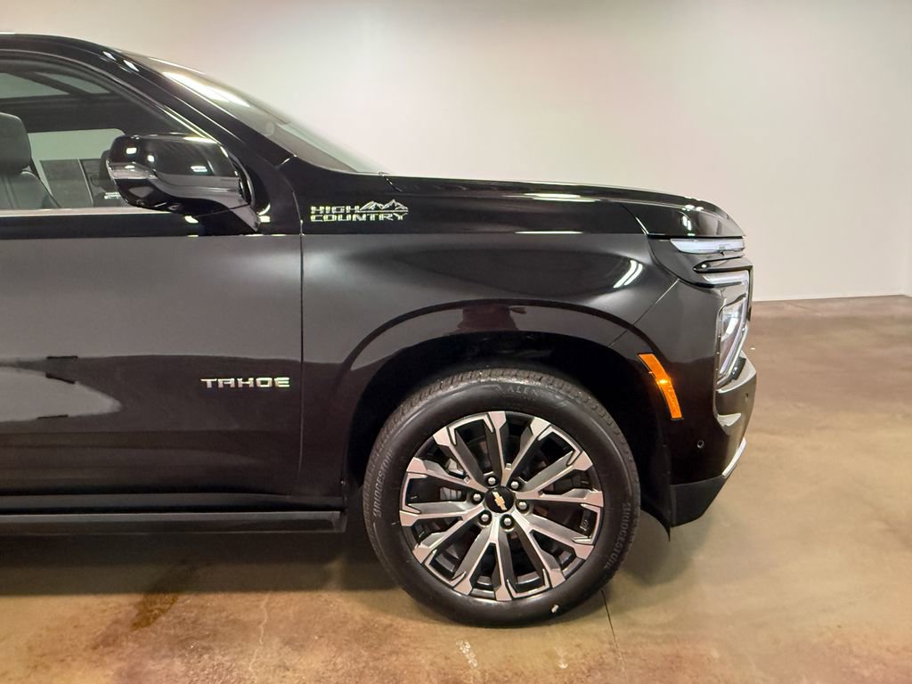 Used 2025 Chevrolet Tahoe High Country AWD/4WD image 31