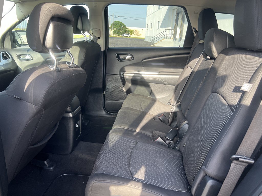 Used 2017 Dodge Journey SXT AWD/4WD image 16