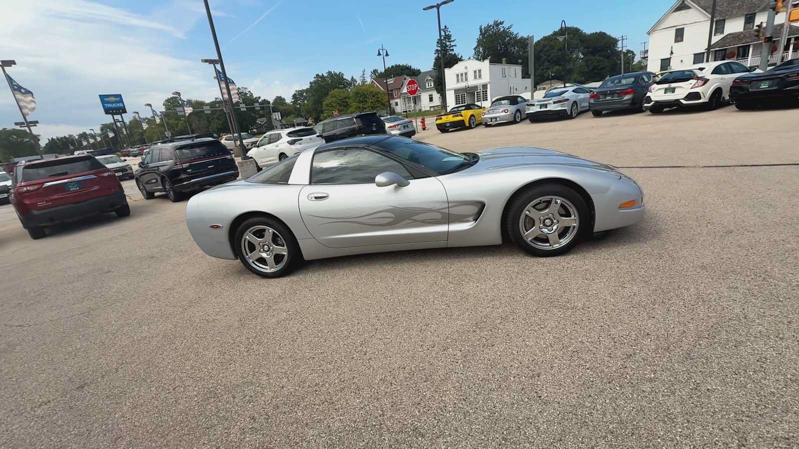 Used 1997 Chevrolet Corvette Coupe w/ Memory Pkg RWD image 9