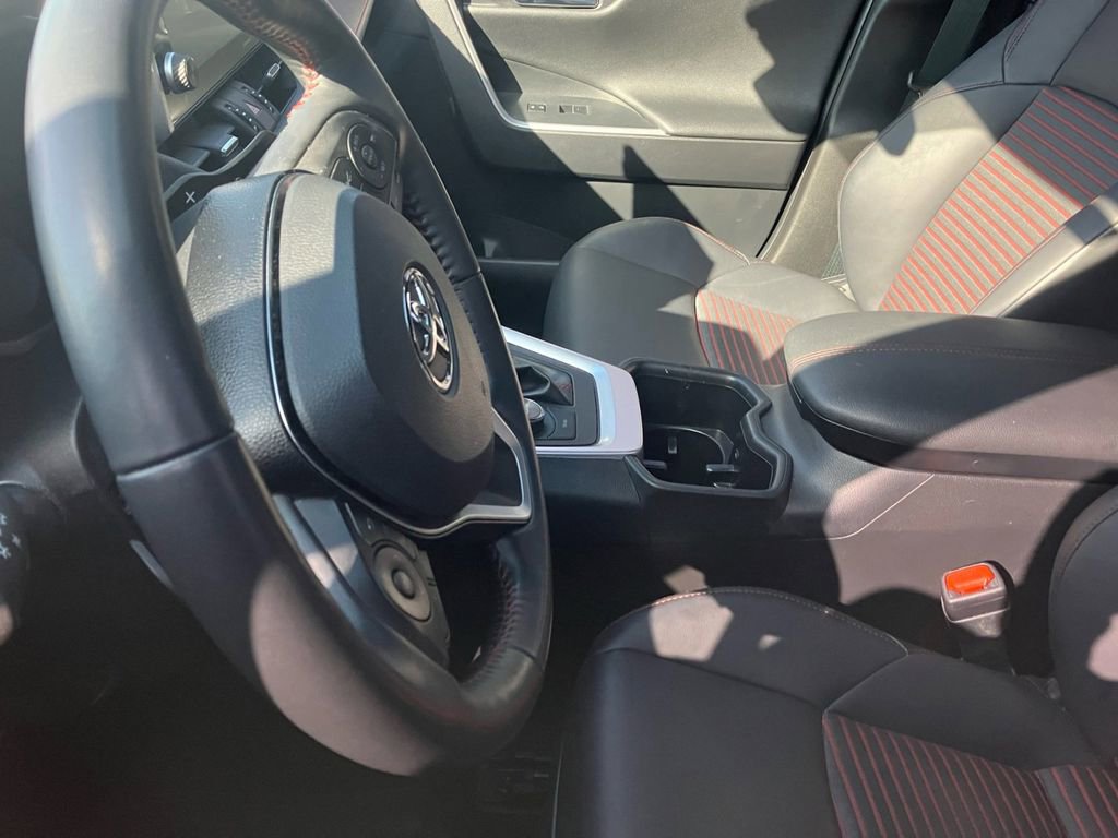 Used 2022 Toyota RAV4 XSE w/ Weather Package image 7