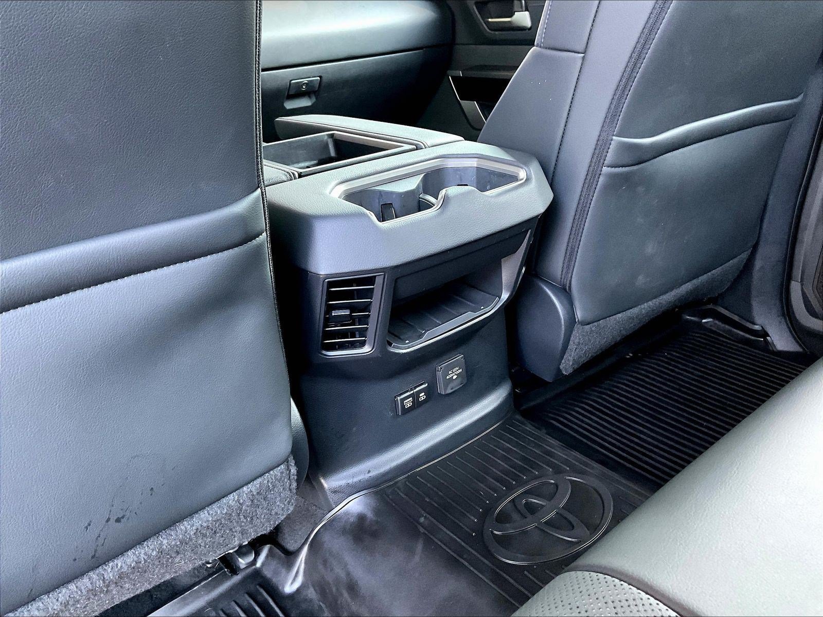 Used 2024 Toyota Tundra Limited AWD/4WD image 11