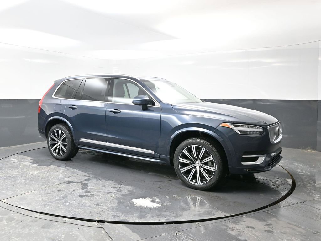 Used 2024 Volvo XC90 B6 Plus image 3