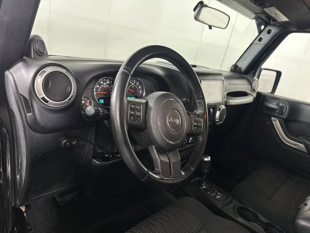 Used 2012 Jeep Wrangler Unlimited Sahara w/ Connectivity Group image 14