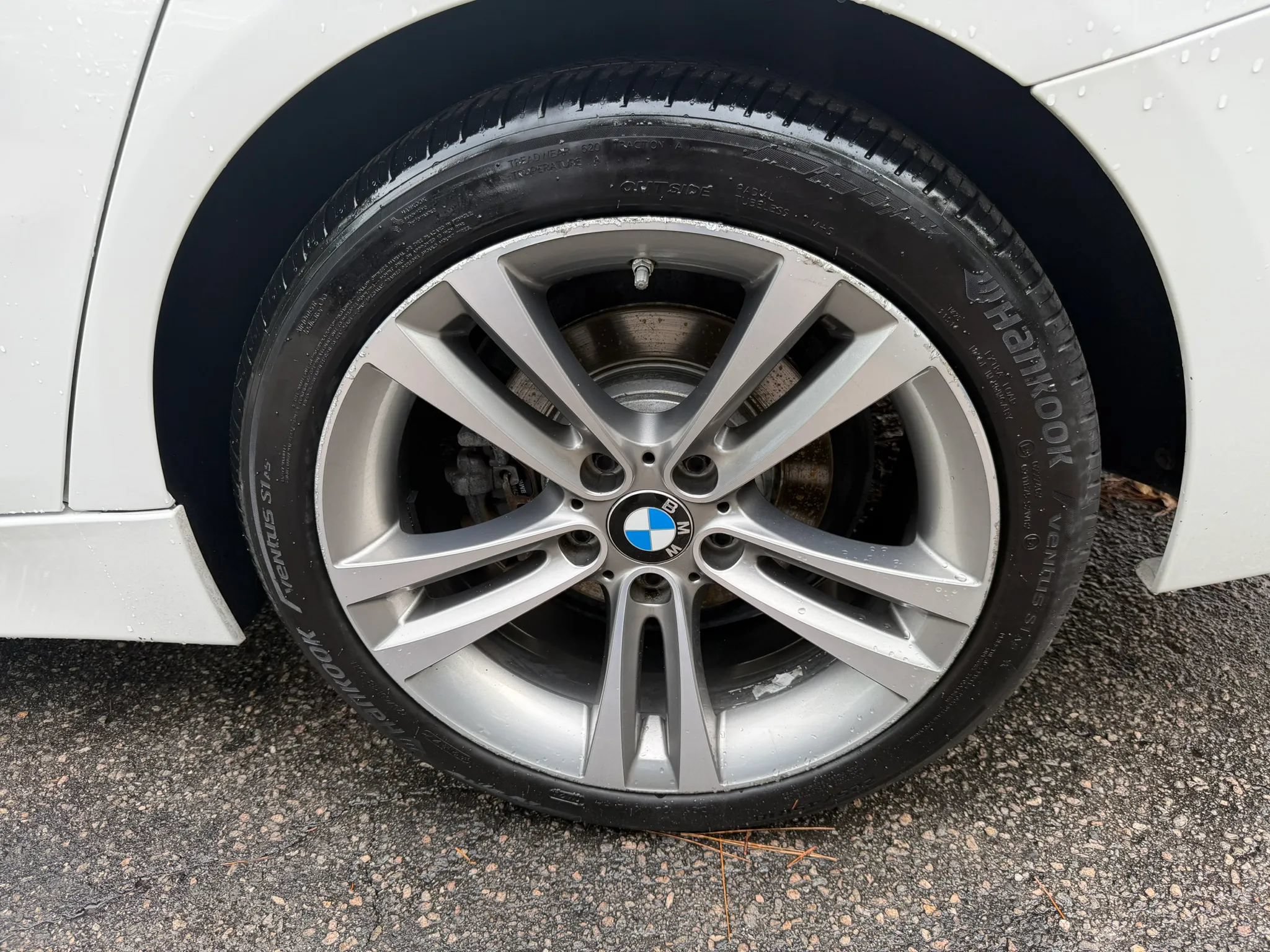 Used 2018 BMW 330i xDrive Sedan w/ Executive Package AWD/4WD image 36
