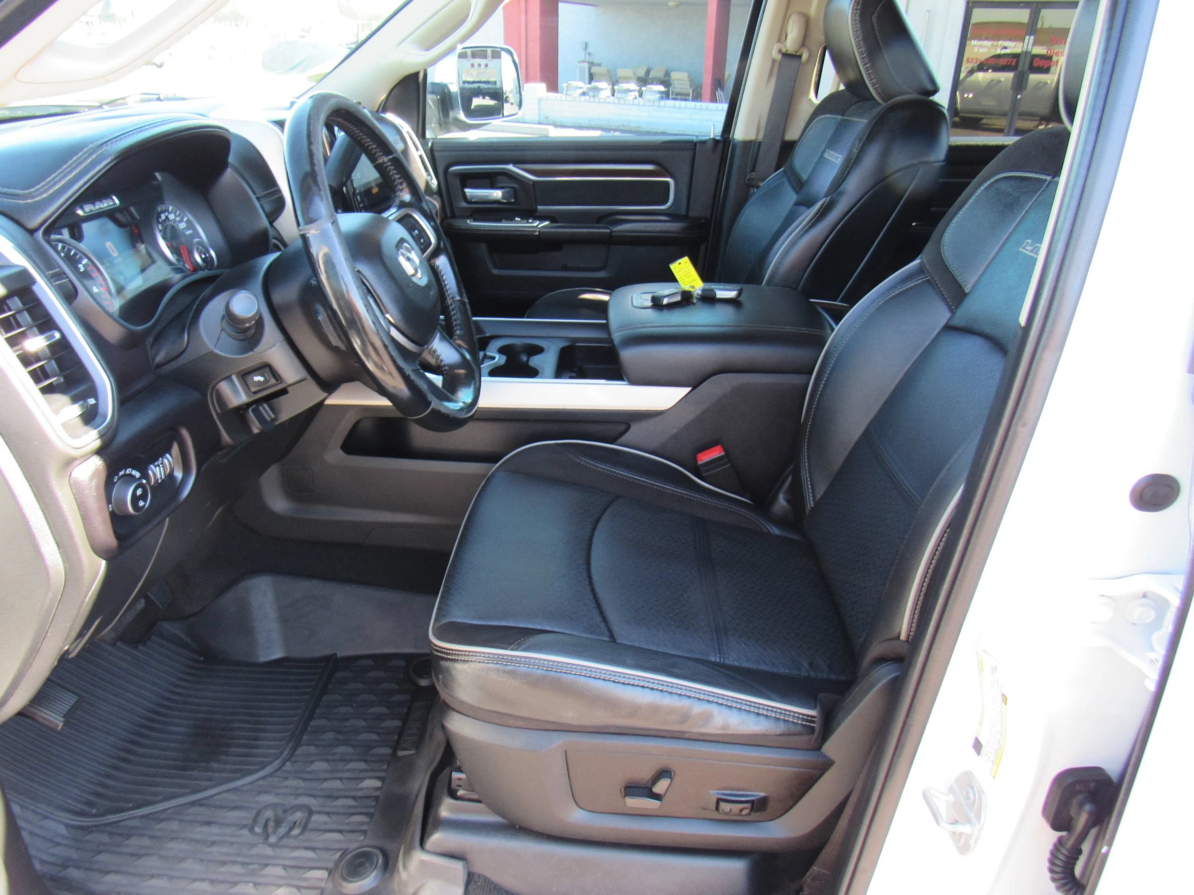 Used 2022 RAM 3500 Laramie AWD/4WD image 9